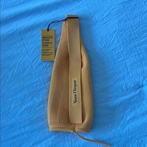 Veuve insulated bottle holder never used